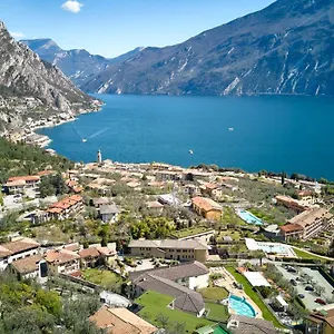 Hotel Royal Village Limone sul Garda