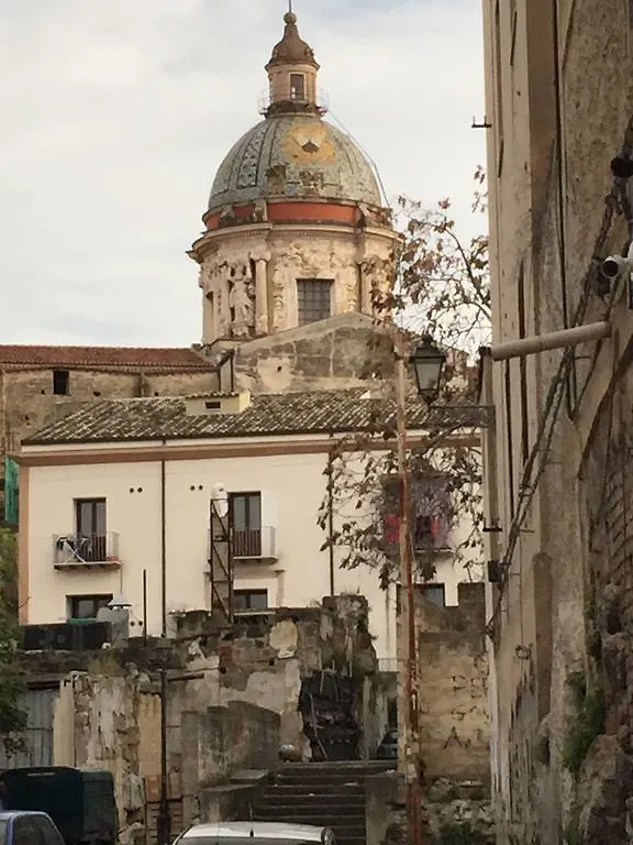 Da Cristina Palazzo Atanasio Otel Palermo Konukevi